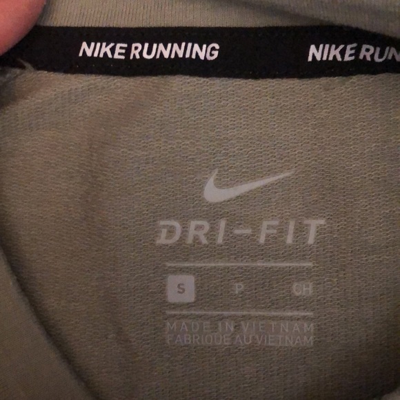 Nike crop sweatshirt green - Picture 2 of 5